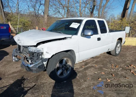 2002 Chevrolet Silverado 1500 Ls z USA, uszkodzony, nr VIN 2GCEC19T221139523